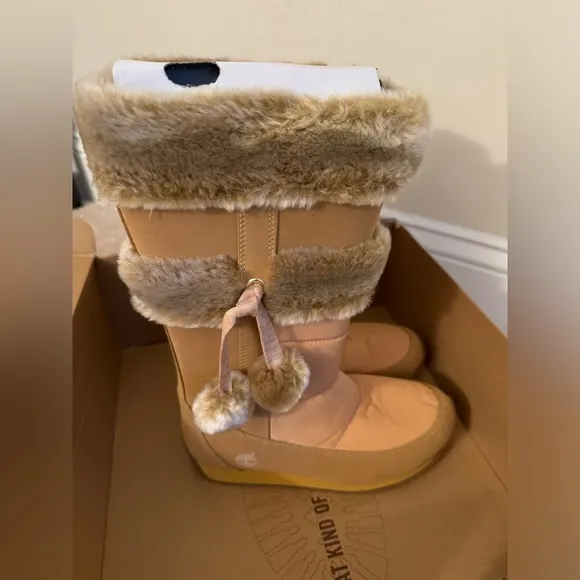 Timberland Juniors Winterberry Tall Fur Boots - Wheat (Size: 4M)