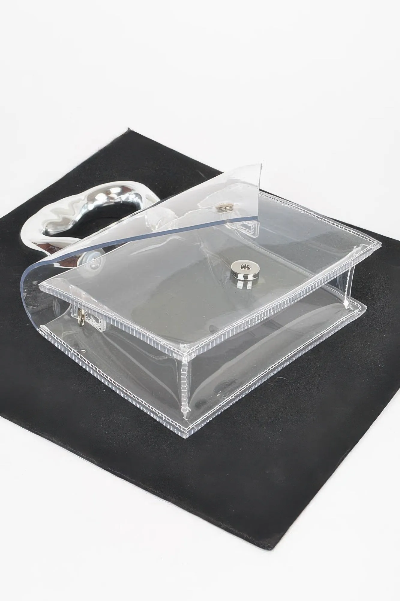Transparent Ccb Handle Flap Clutch