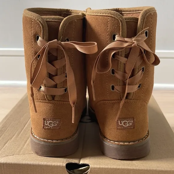 UGG | CORENE BOOTS