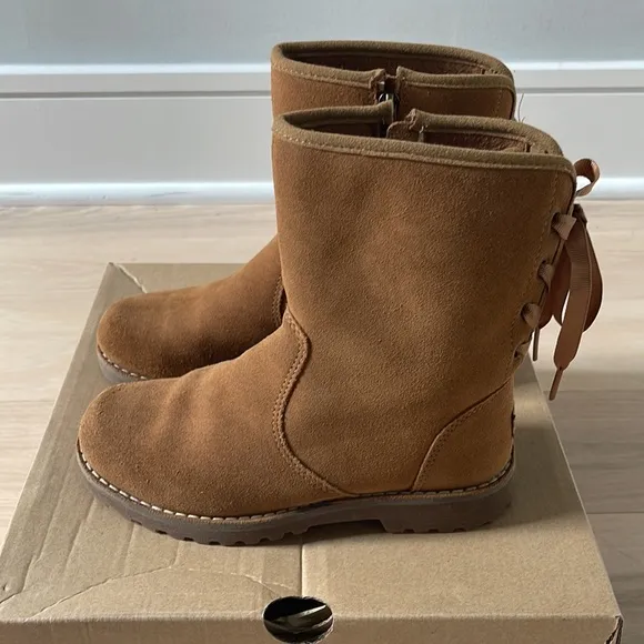 UGG | CORENE BOOTS