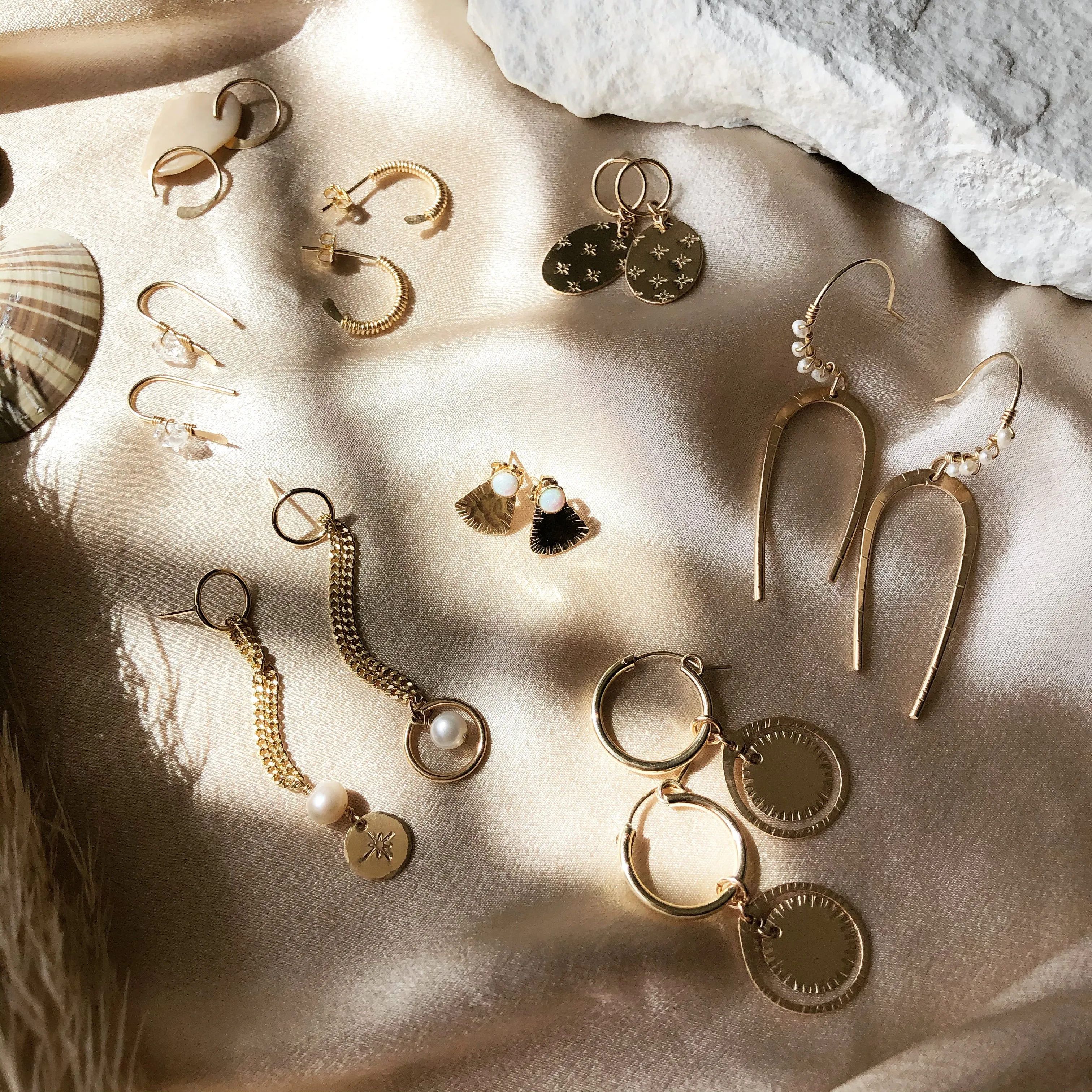 ULA EARRINGS