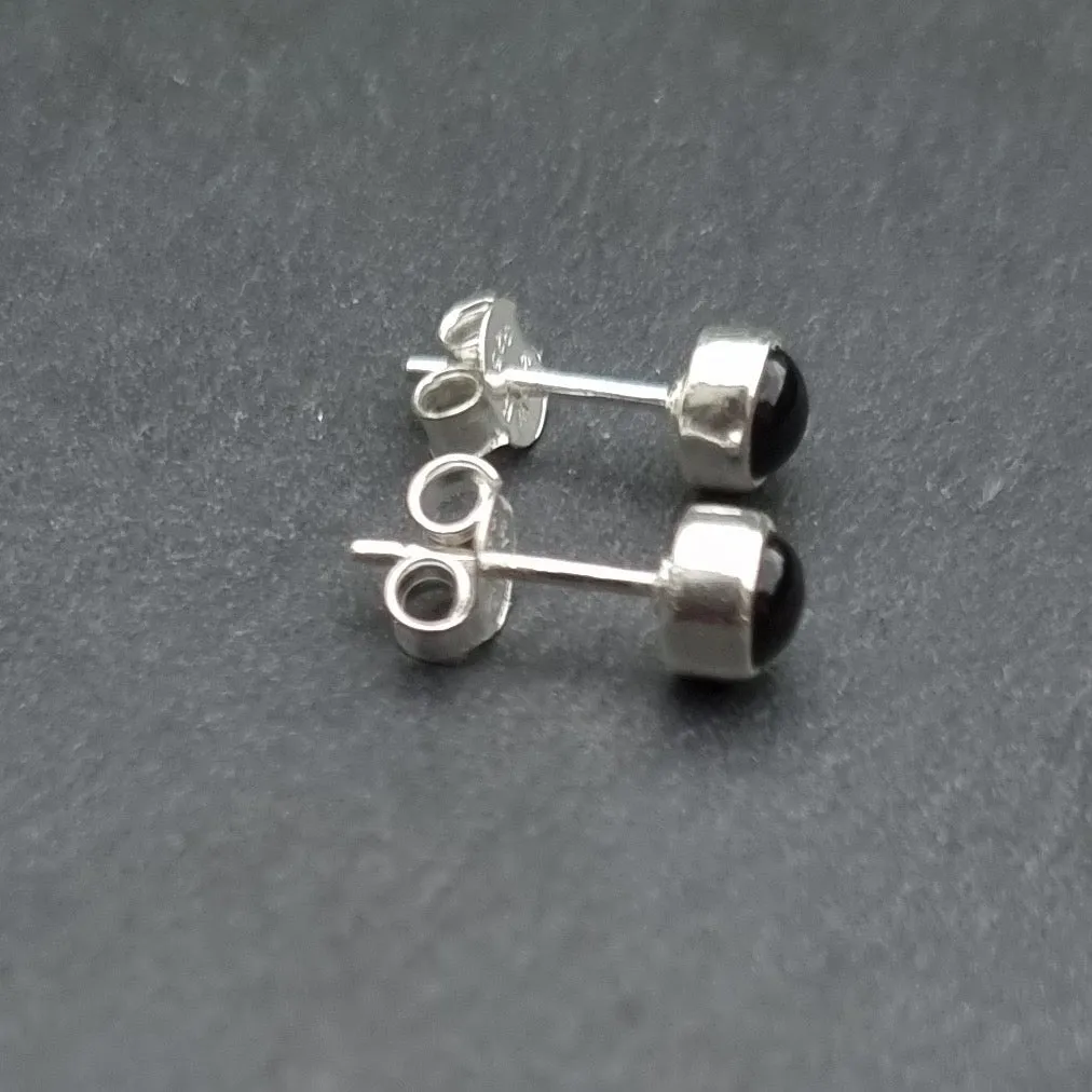 Unisex 5mm & 6mm Round Black Onyx 925 Silver Studs, S15O