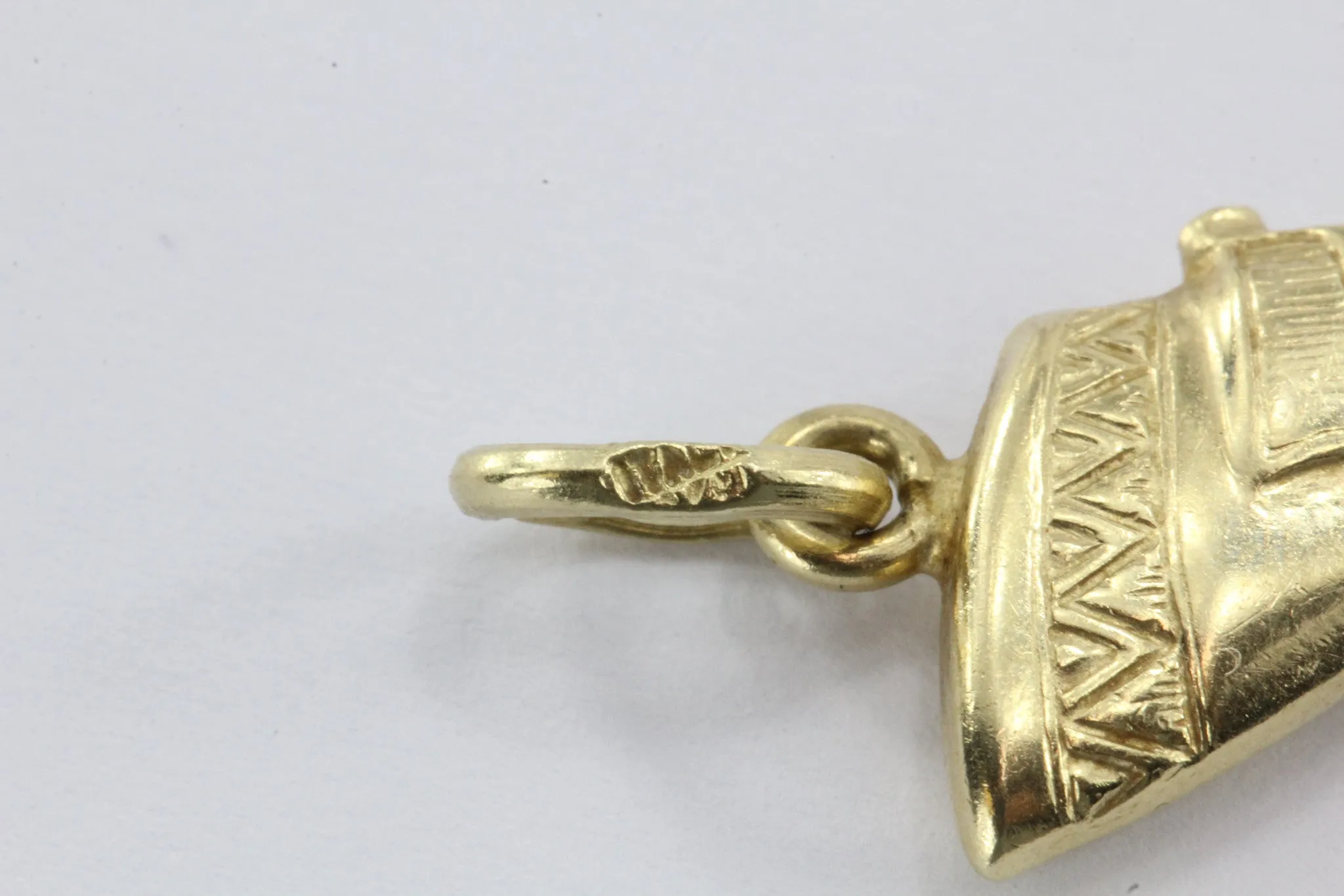 Vintage 14K Gold Egyptian Bust of Queen Nefertiti Charm Pendant