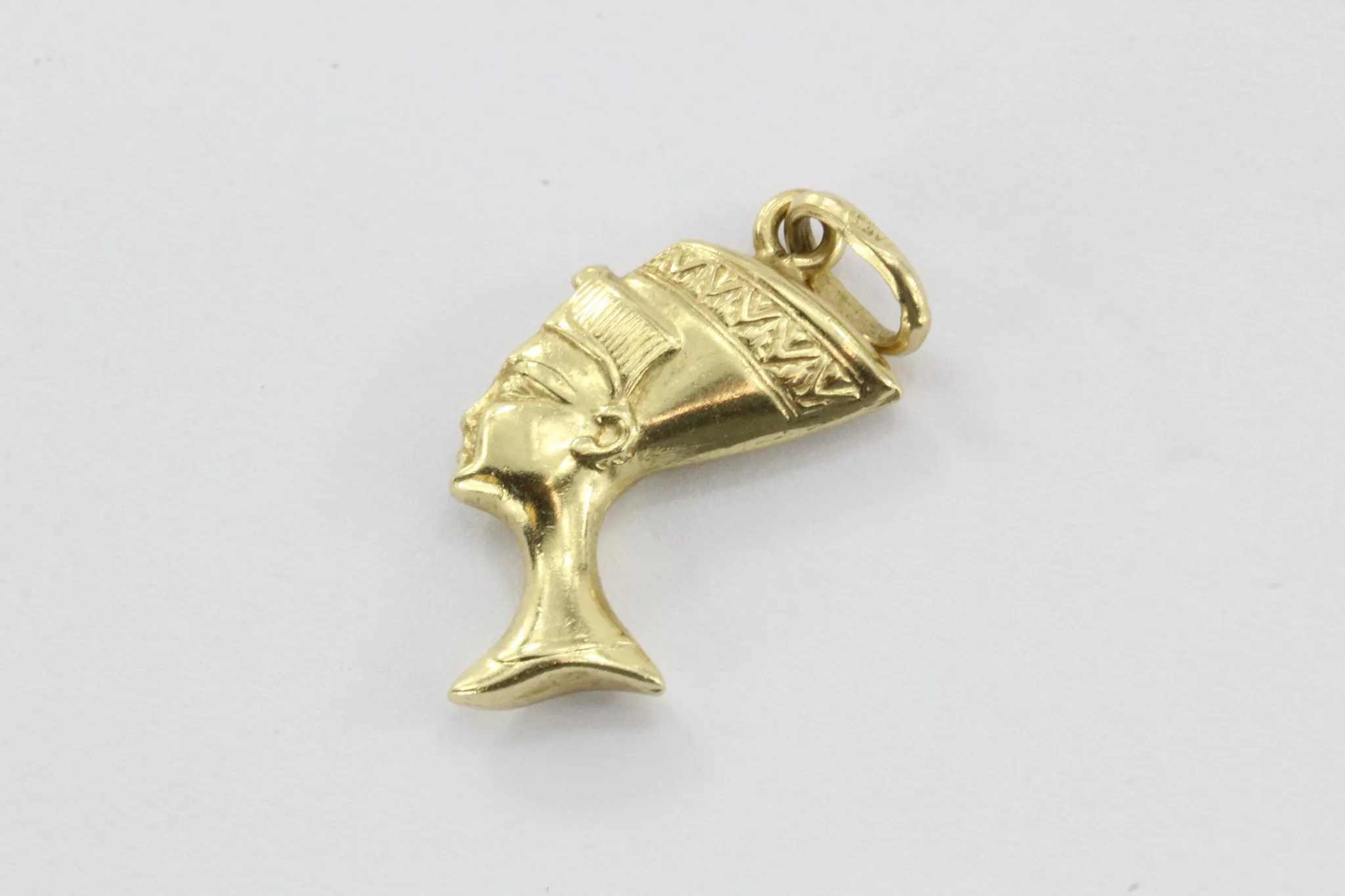 Vintage 14K Gold Egyptian Bust of Queen Nefertiti Charm Pendant