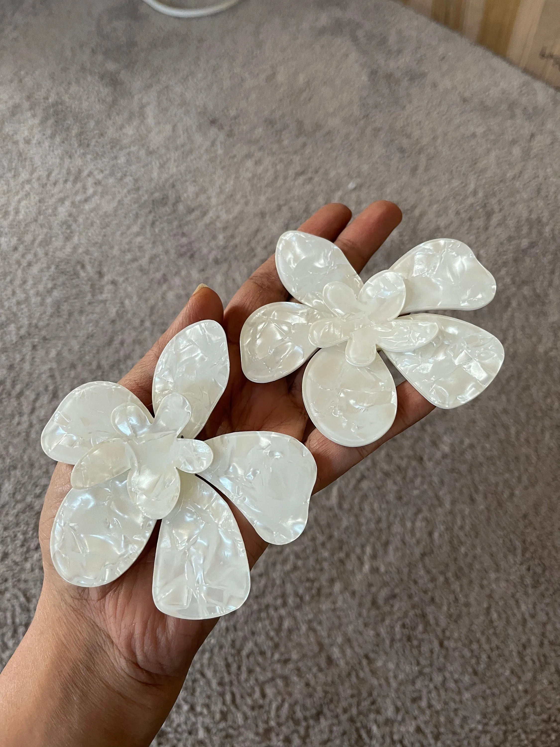White flower earrings , huge white feathered earrings , large Snow White earrings , white earrings , big long white earrings acrylic floral