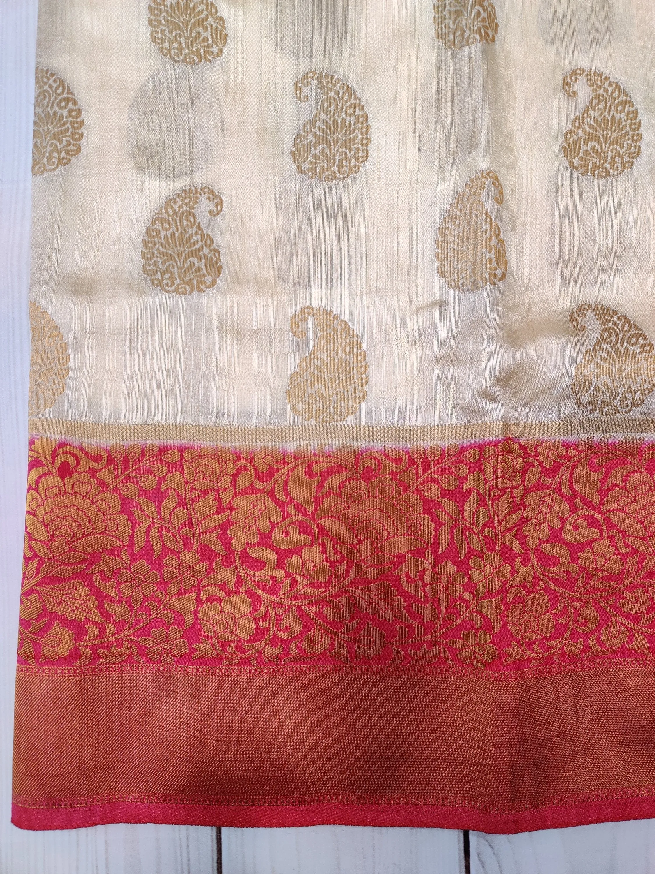 White silk saree,red Blouse,Saree Belt,Saree stitched blouse,handloom sarees,Ready to wear saree blouse,Stitchedsareeblouse