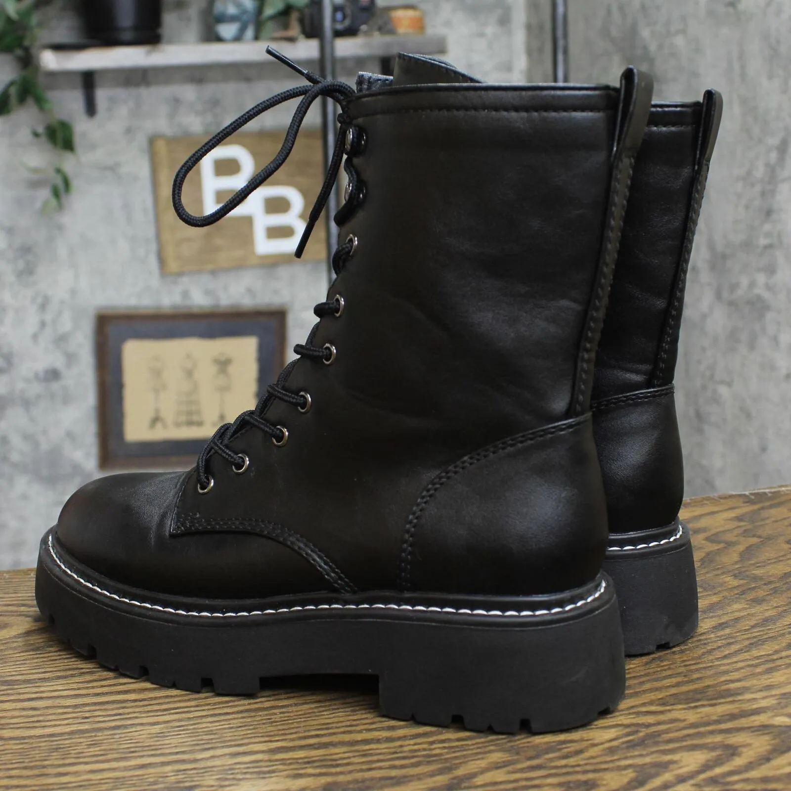 Wild Fable Womens Logan Lug Combat Boots with Memory Foam Insole Black 11M