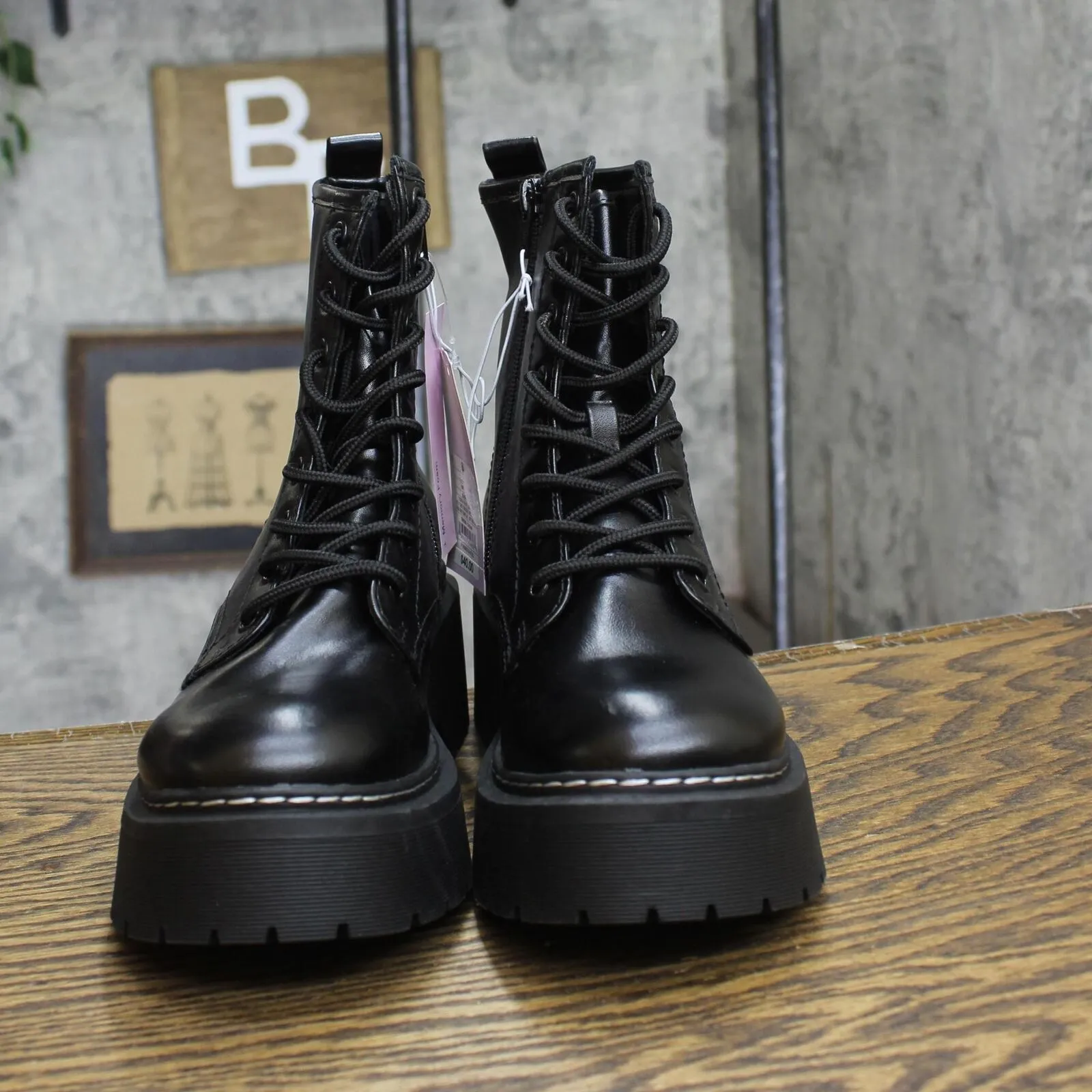 Wild Fable Womens Zea Combat Boots 87930208 Black 6.5M