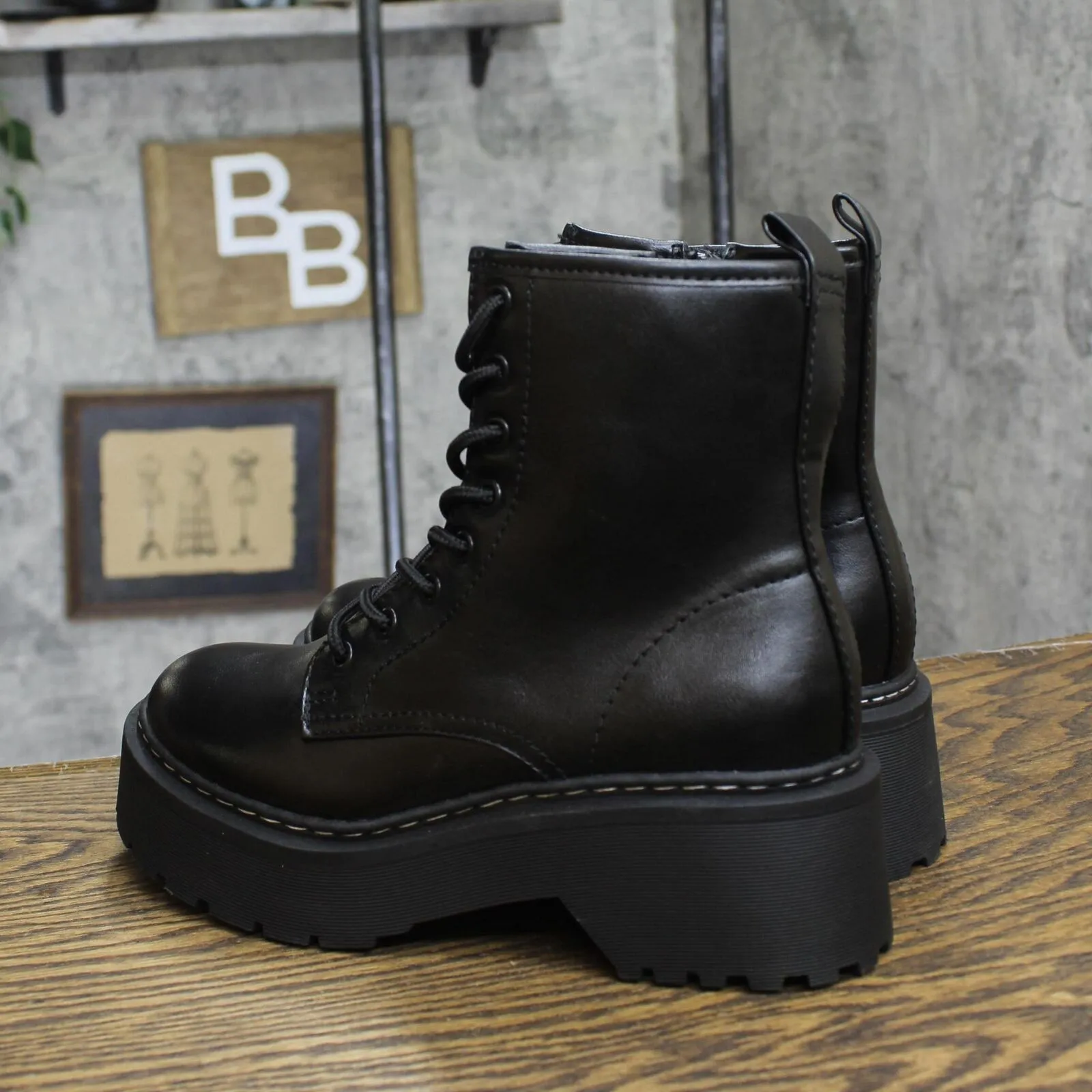 Wild Fable Womens Zea Combat Boots 87930208 Black 6.5M