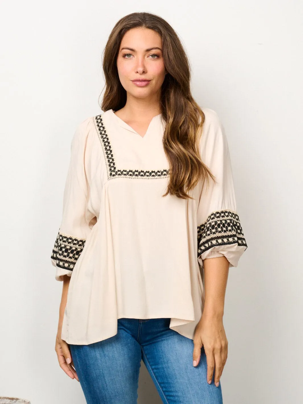 WOMEN'S 3/4 SLEEVE V-NECK DETAILED BLOUSE TOP