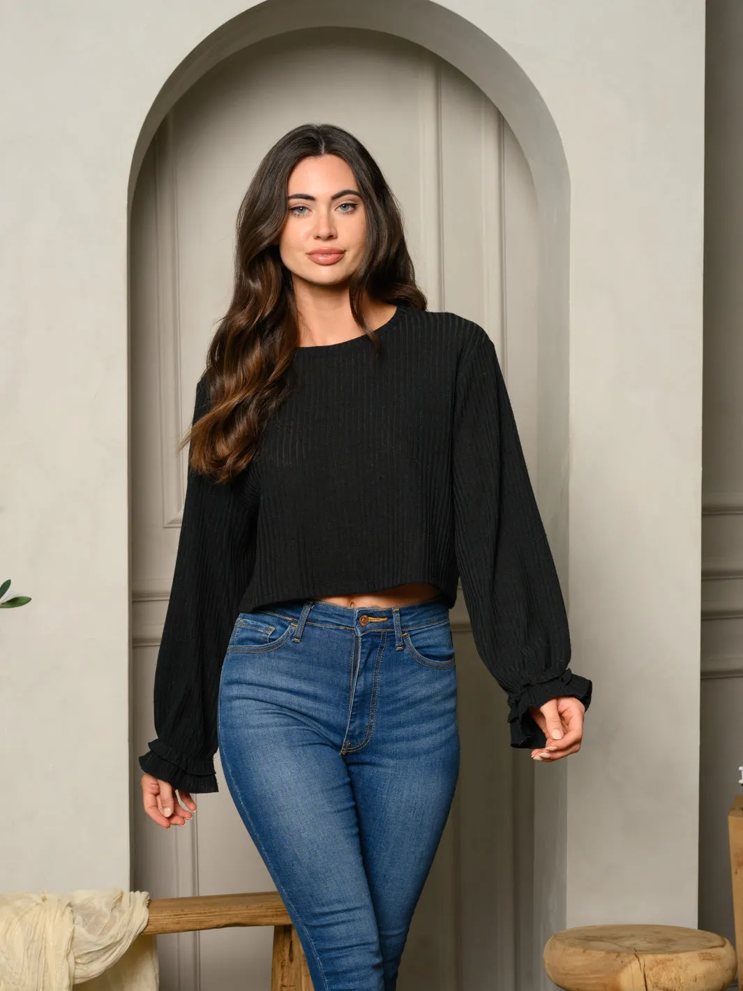 WOMEN'S LONG RUFFLE SLEEVE SOLID RIBBED TOP