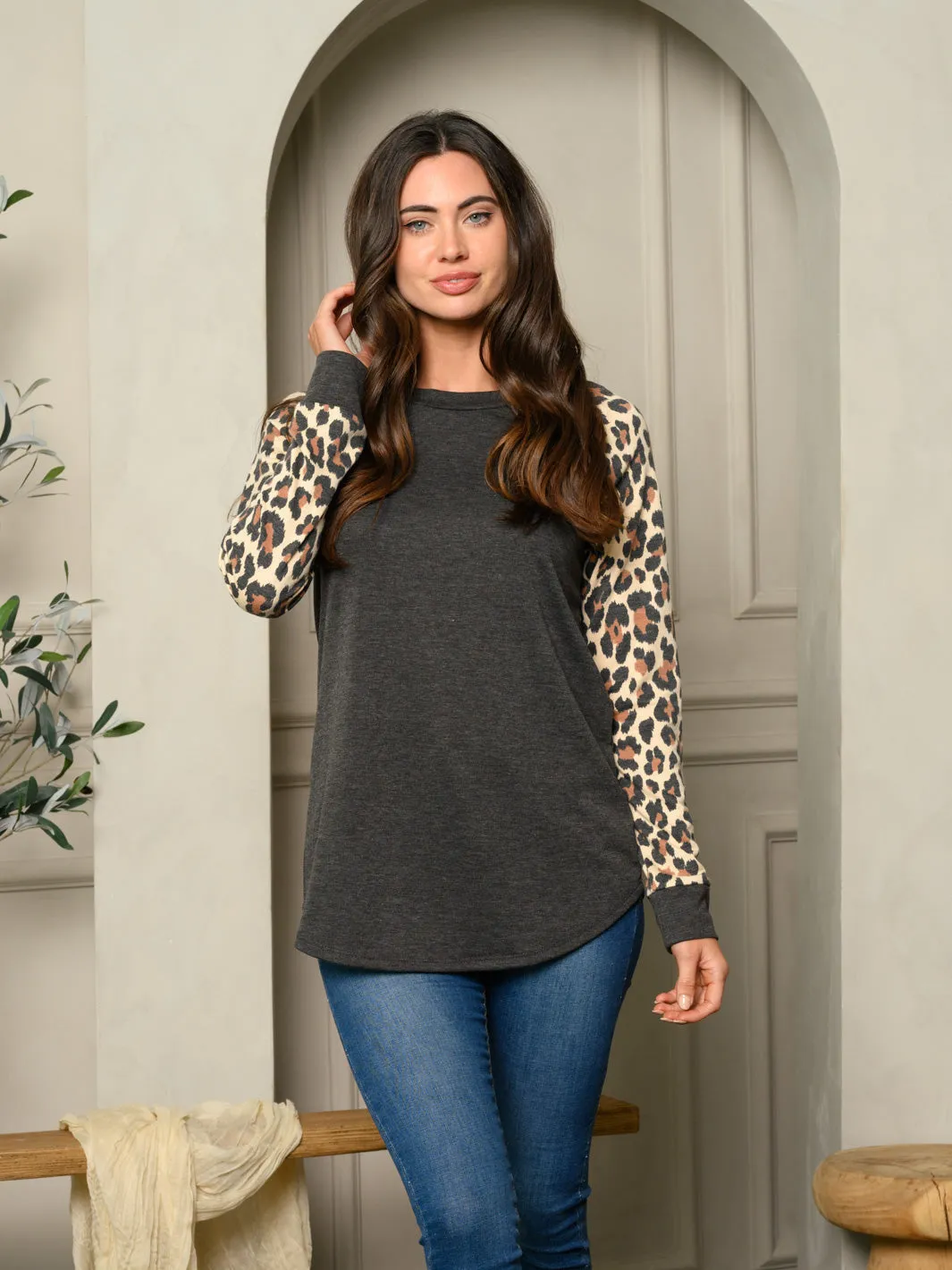 WOMEN'S LONG SLEEVE ANIMAL PRINT TUNIC TOP