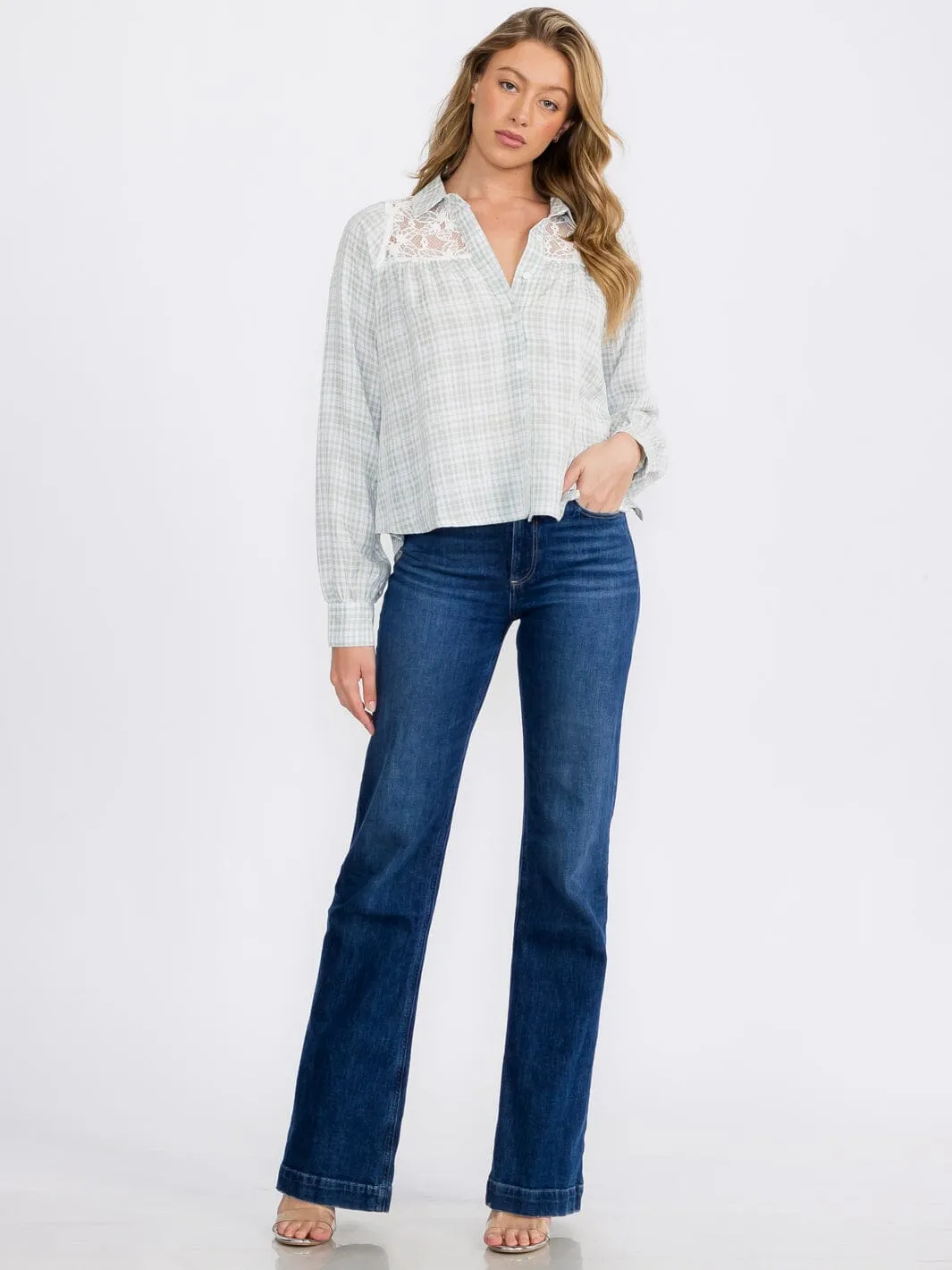 WOMEN'S LONG SLEEVE BUTTON CLOSURE HIGH-LOW LACE PLAID BLOUSE