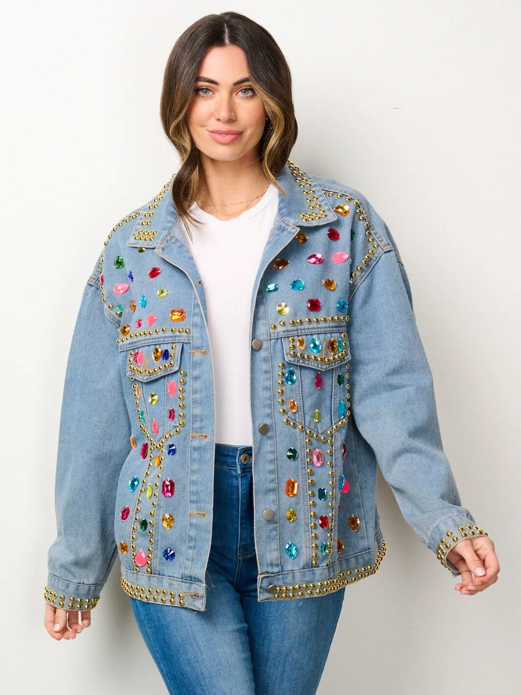 WOMEN'S LONG SLEEVE BUTTON CLOSURE MULTI COLOR STUDS DETAILED DENIM JACKET