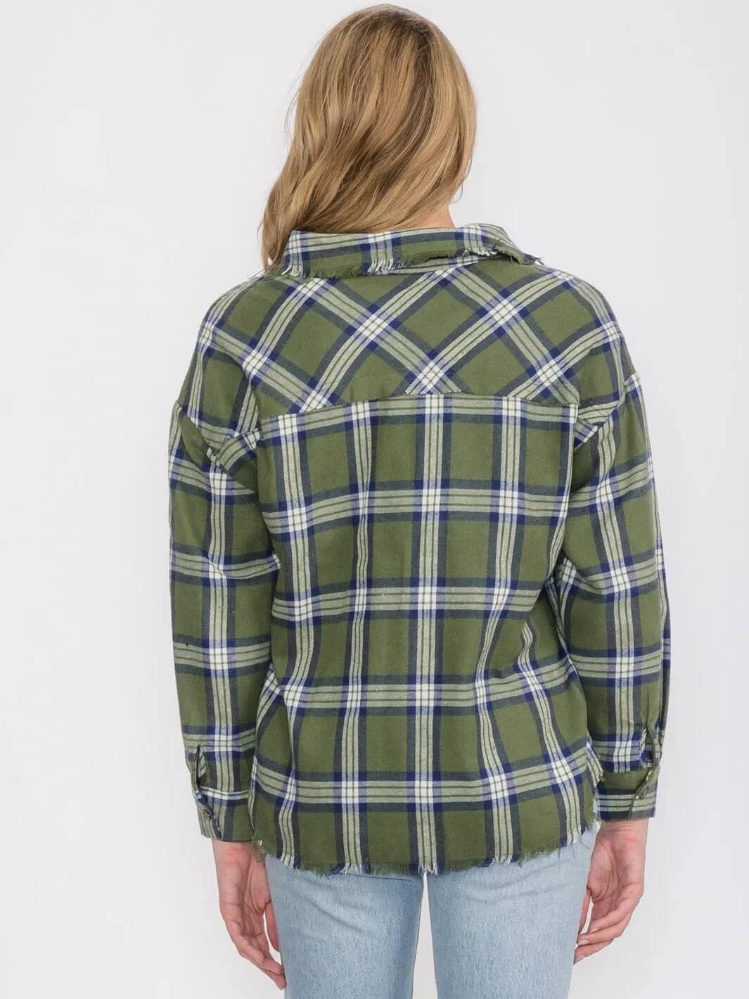 WOMEN'S LONG SLEEVE BUTTON UP FRONT POCKET RAW EDGE PLAID SHIRT