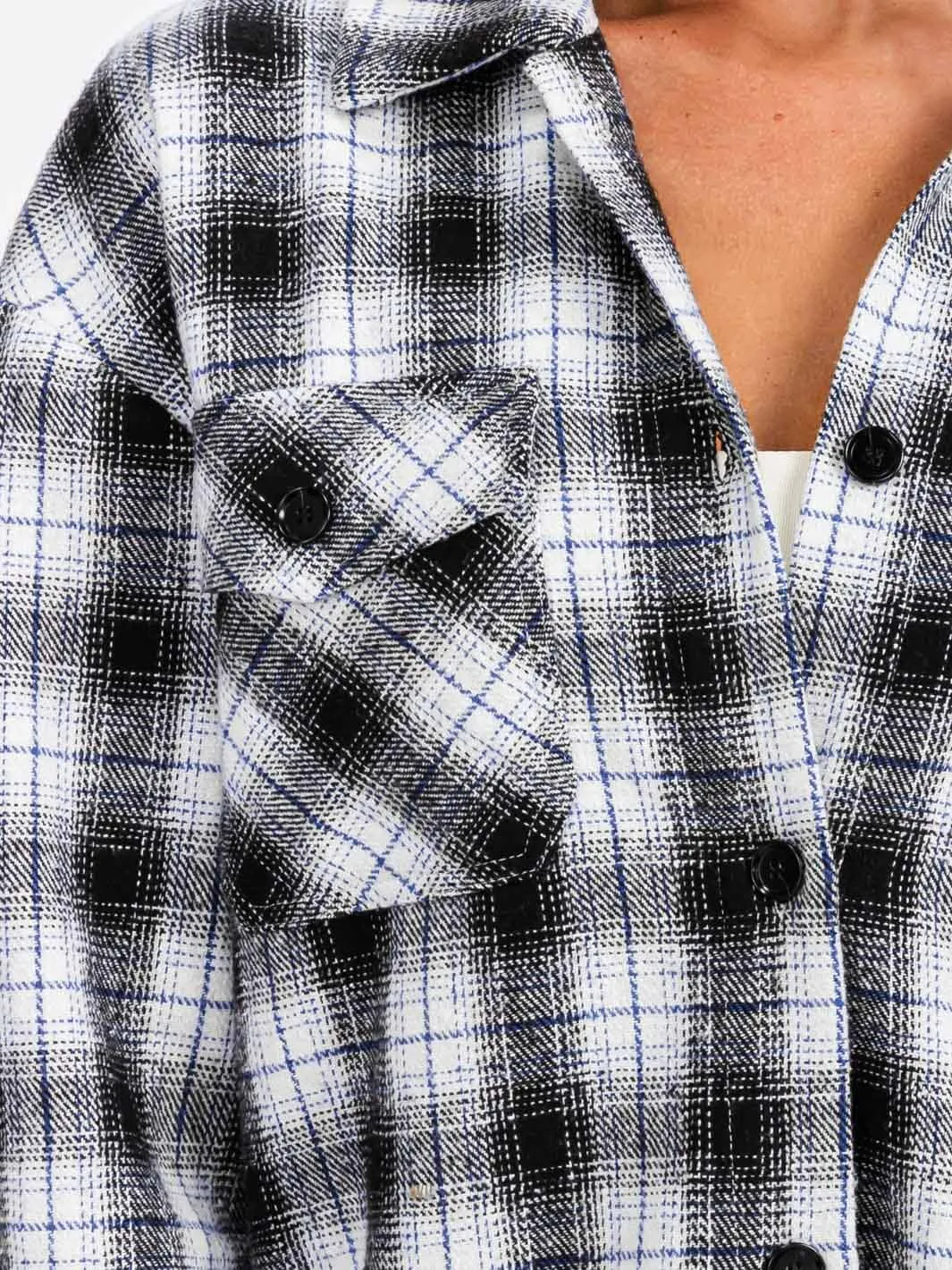 WOMEN'S LONG SLEEVE BUTTON UP FRONT POCKETS PLAID OVERSIZE SHIRT