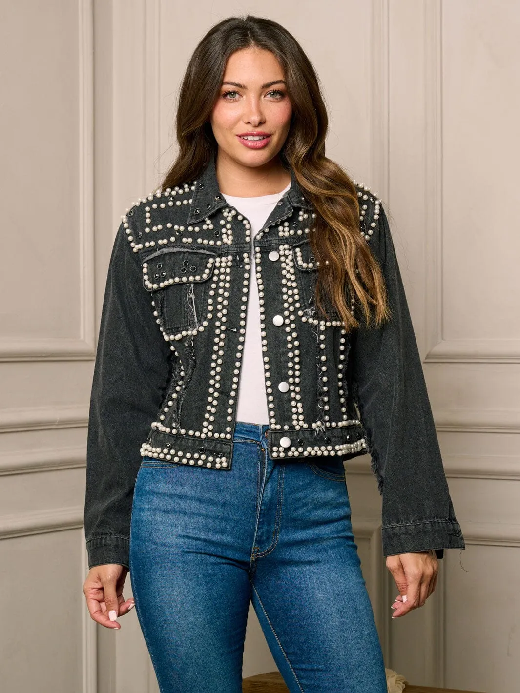 WOMEN'S LONG SLEEVE BUTTON UP PEARL DETAILED DENIM JACKET