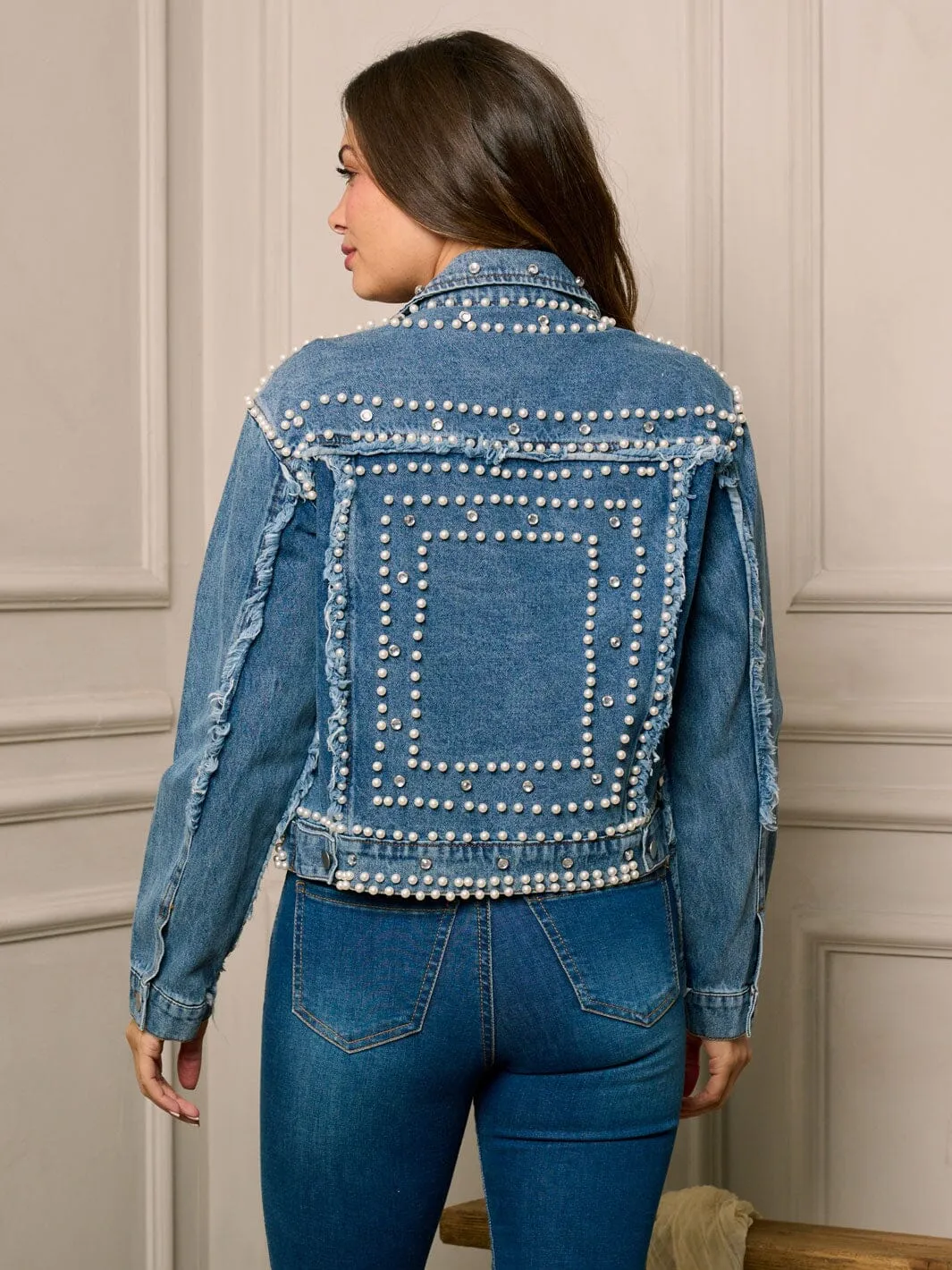 WOMEN'S LONG SLEEVE BUTTON UP PEARL DETAILED DENIM JACKET