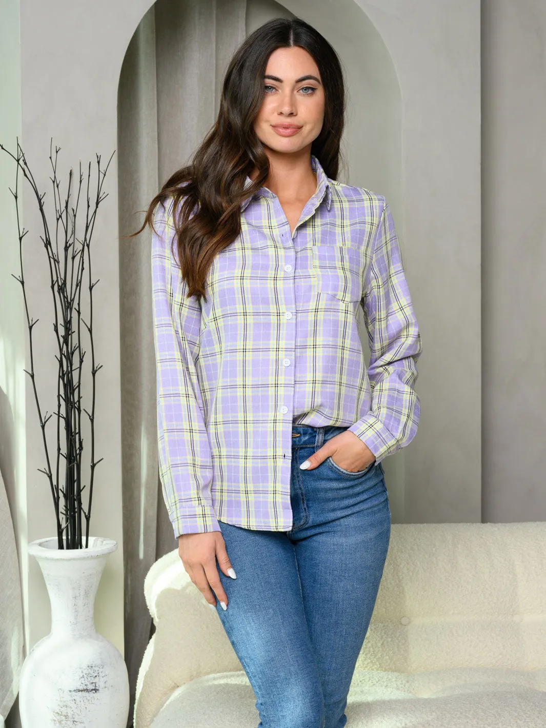 WOMEN'S LONG SLEEVE BUTTON UP PLAID FRONT POCKET TOP