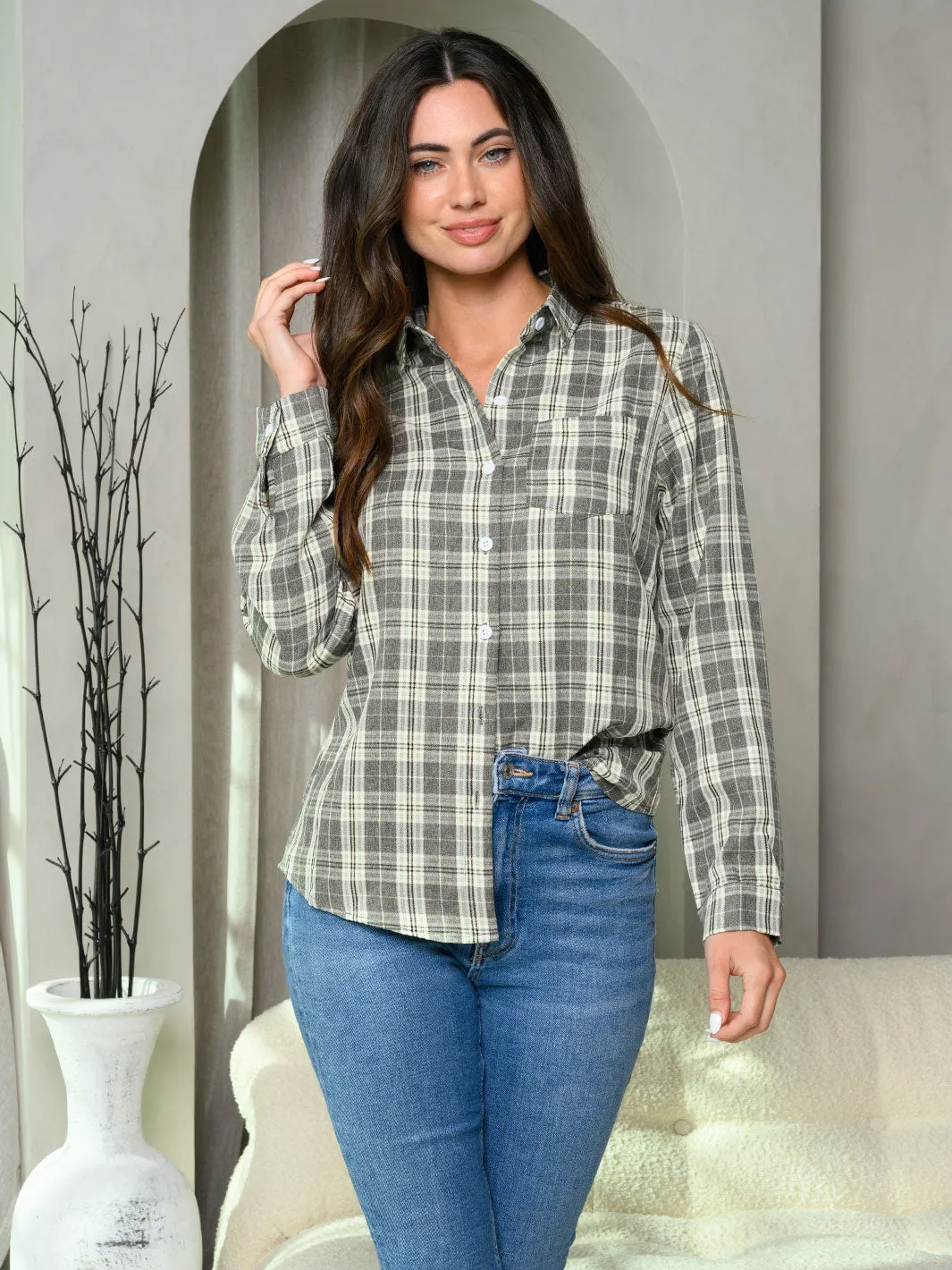 WOMEN'S LONG SLEEVE BUTTON UP PLAID FRONT POCKET TOP