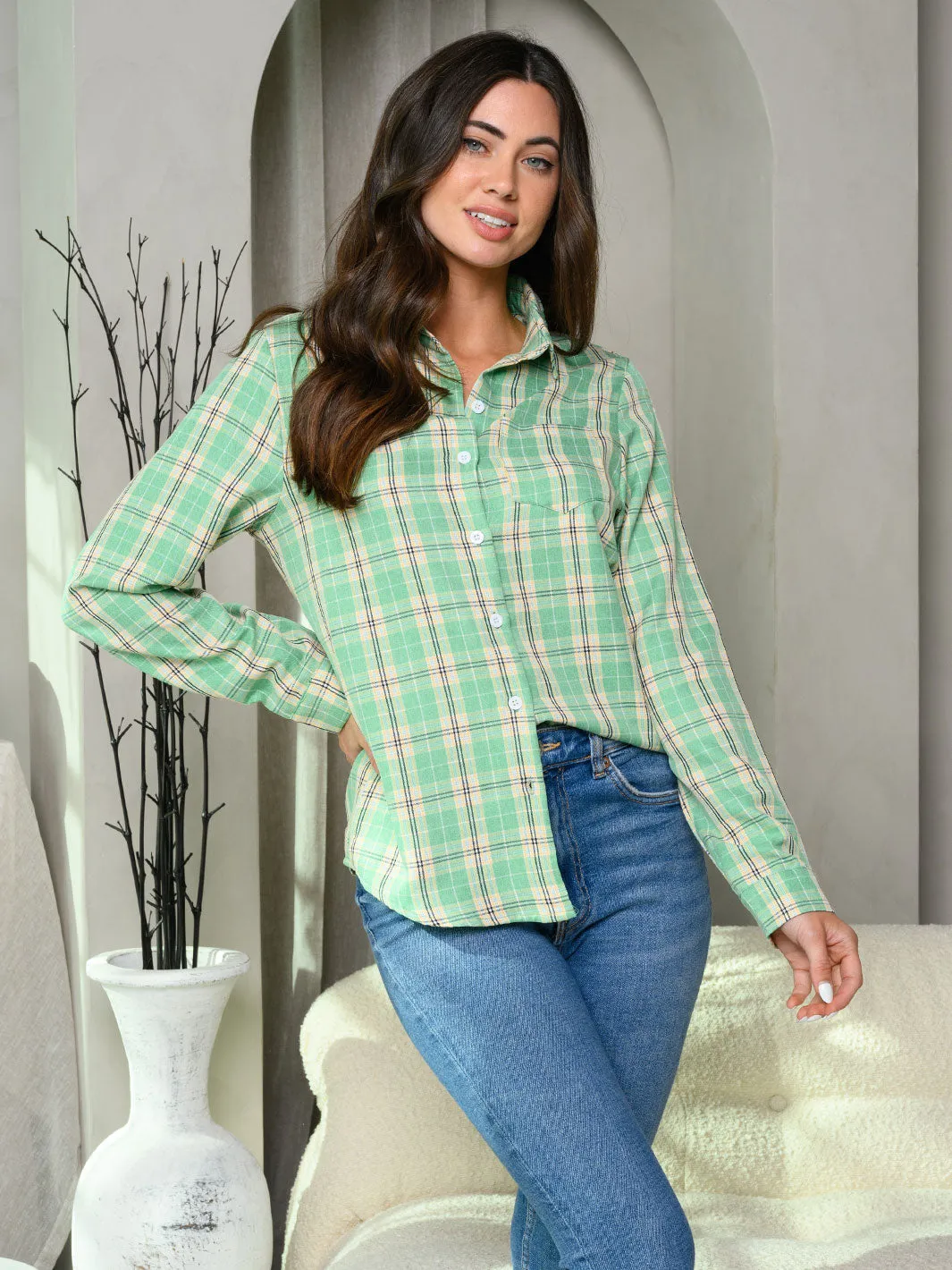 WOMEN'S LONG SLEEVE BUTTON UP PLAID FRONT POCKET TOP