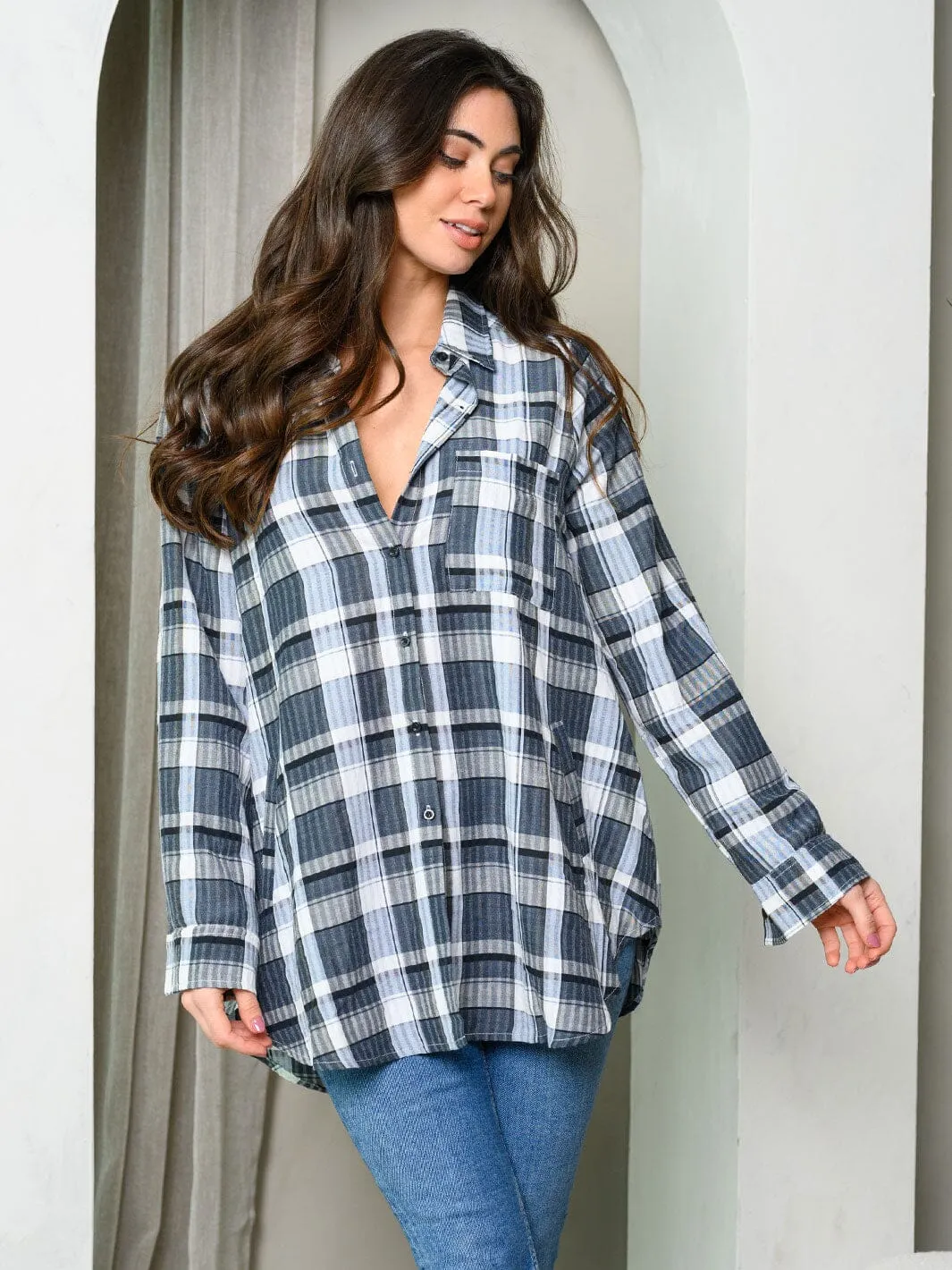 WOMEN'S LONG SLEEVE BUTTON UP PLAID SHIRT