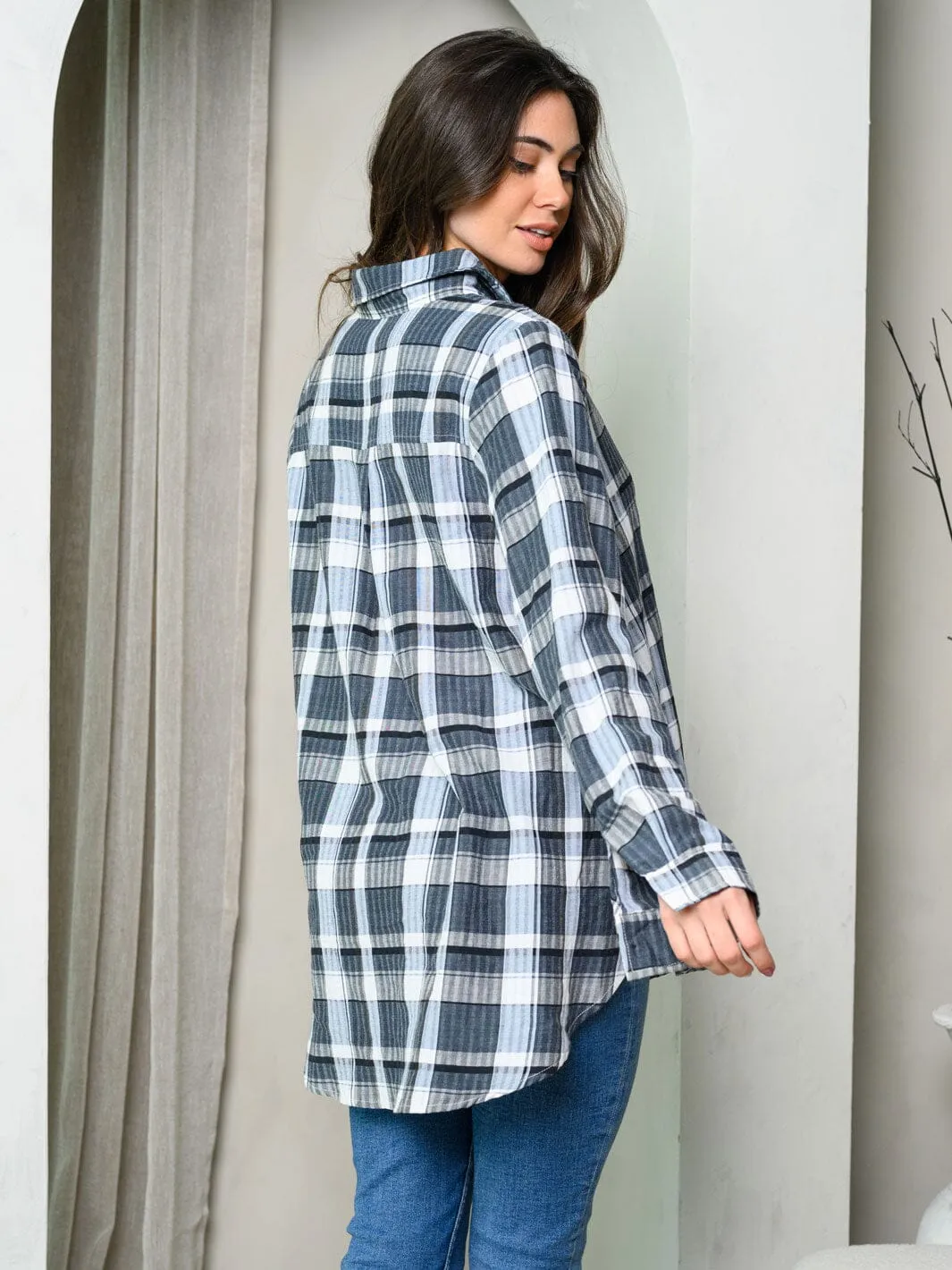 WOMEN'S LONG SLEEVE BUTTON UP PLAID SHIRT