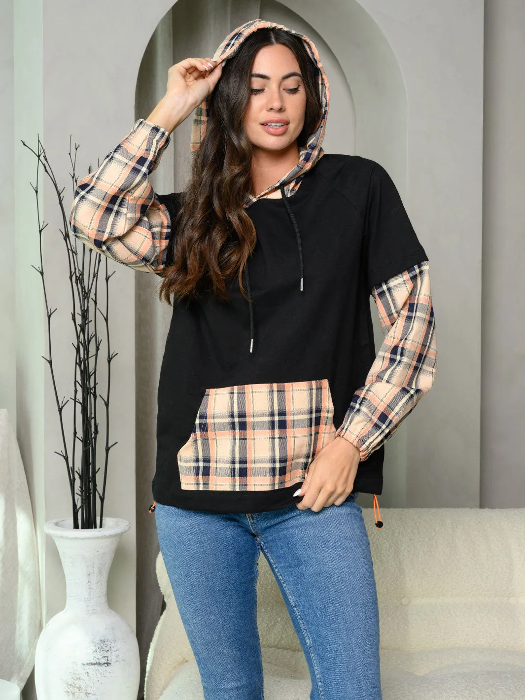 WOMEN'S LONG SLEEVE FRONT POCKET PLAID HOODED CONTRAST TOP