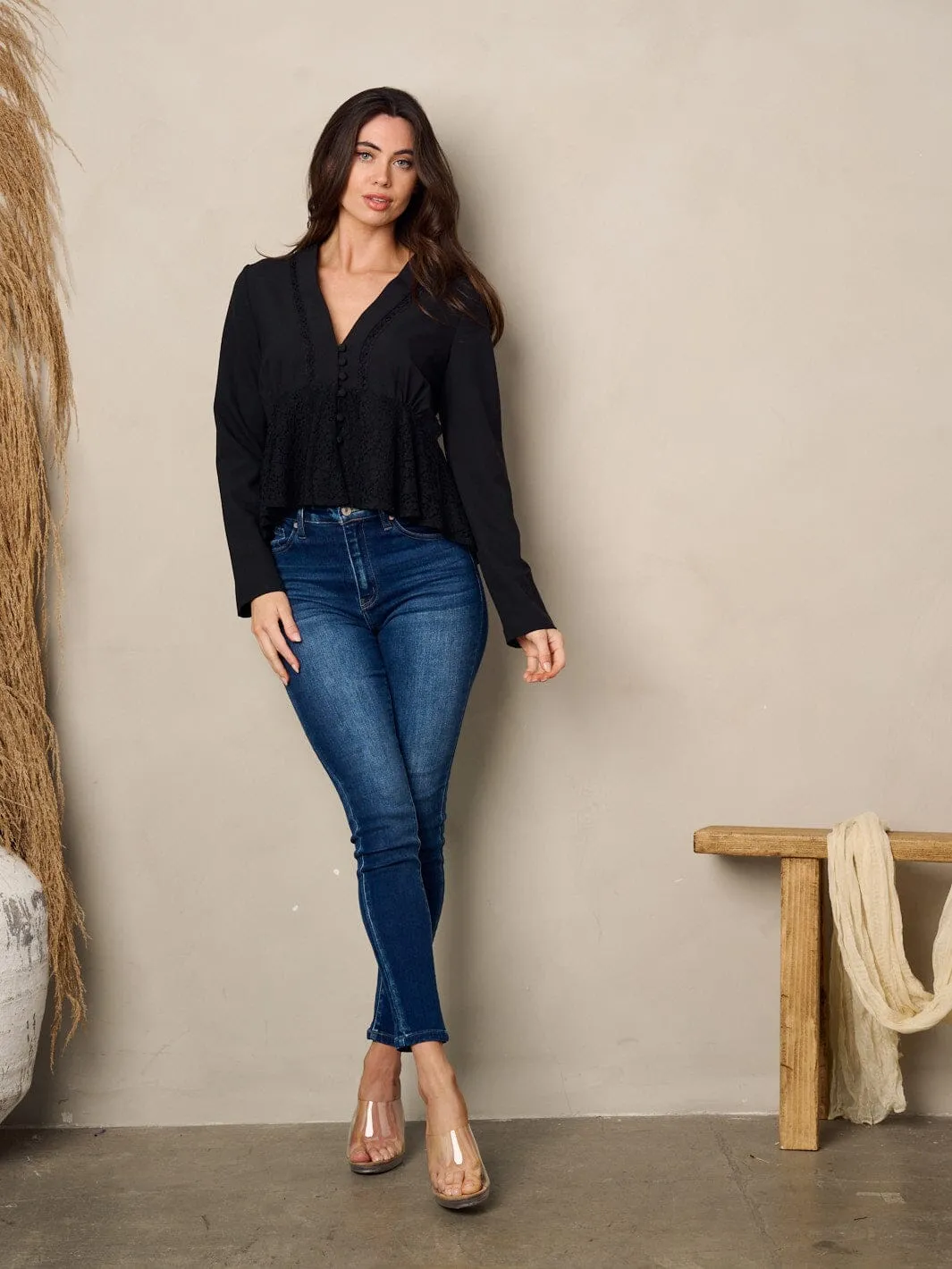WOMEN'S LONG SLEEVE V-NECK LACE PEPLUM TOP