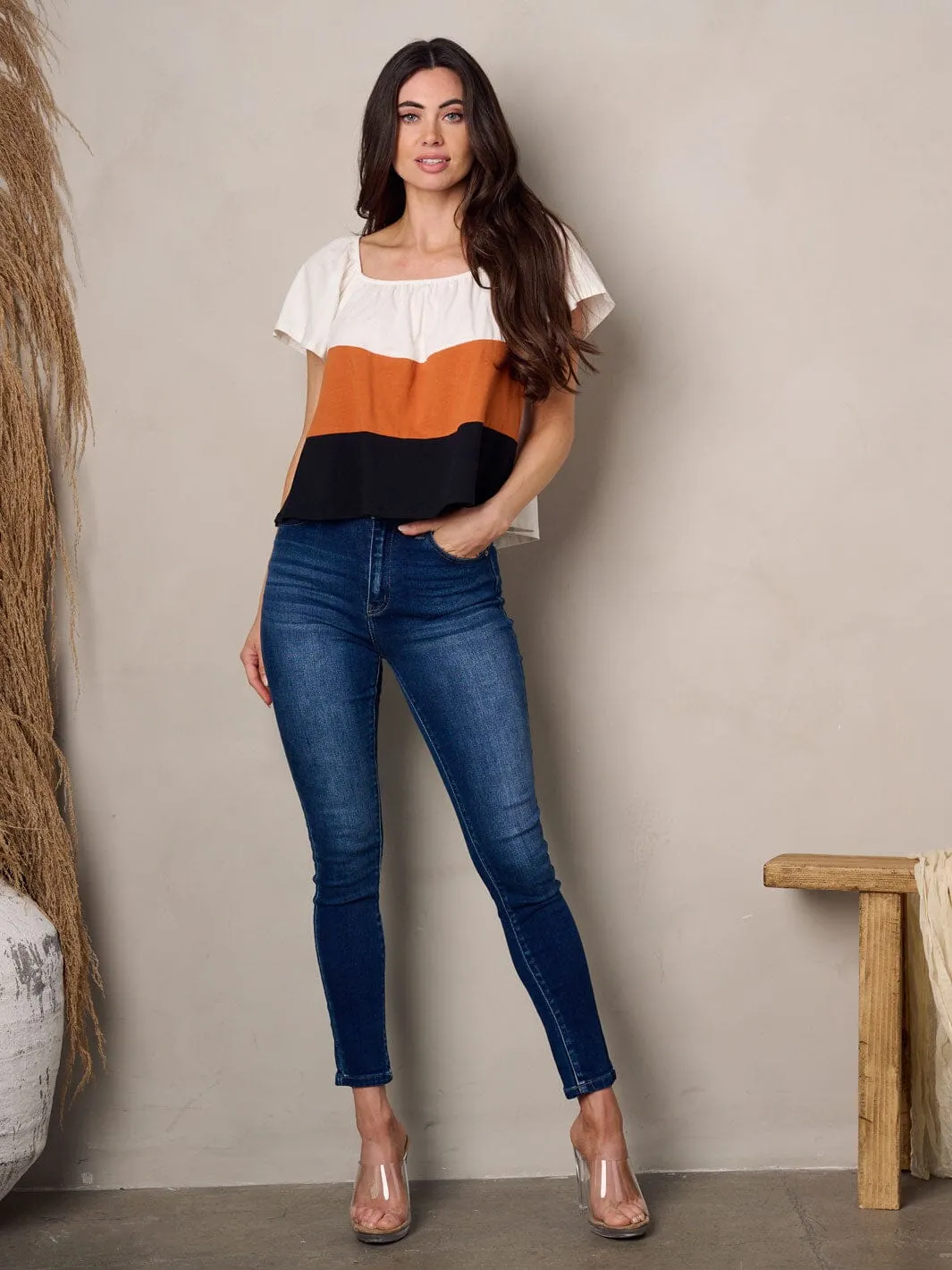 WOMEN'S SHORT RUFFLE COLORBLOCK TUNIC TOP