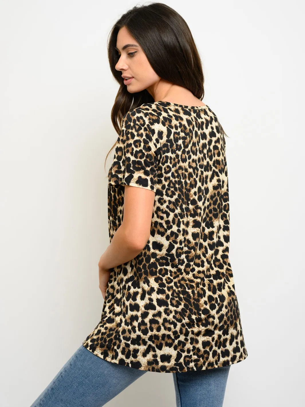 WOMEN'S SHORT SLEEVE ANIMAL PRINT TOP