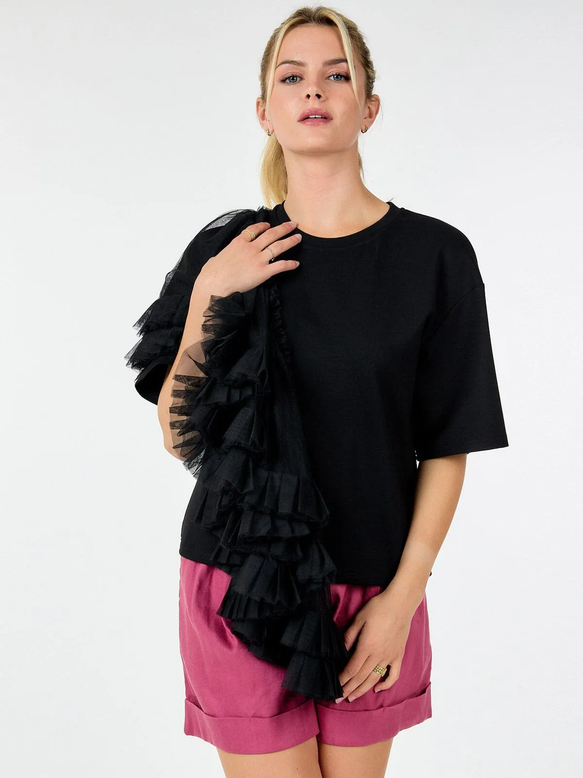 WOMEN'S SHORT SLEEVE RUFFLE TIERED DETAILED TOP