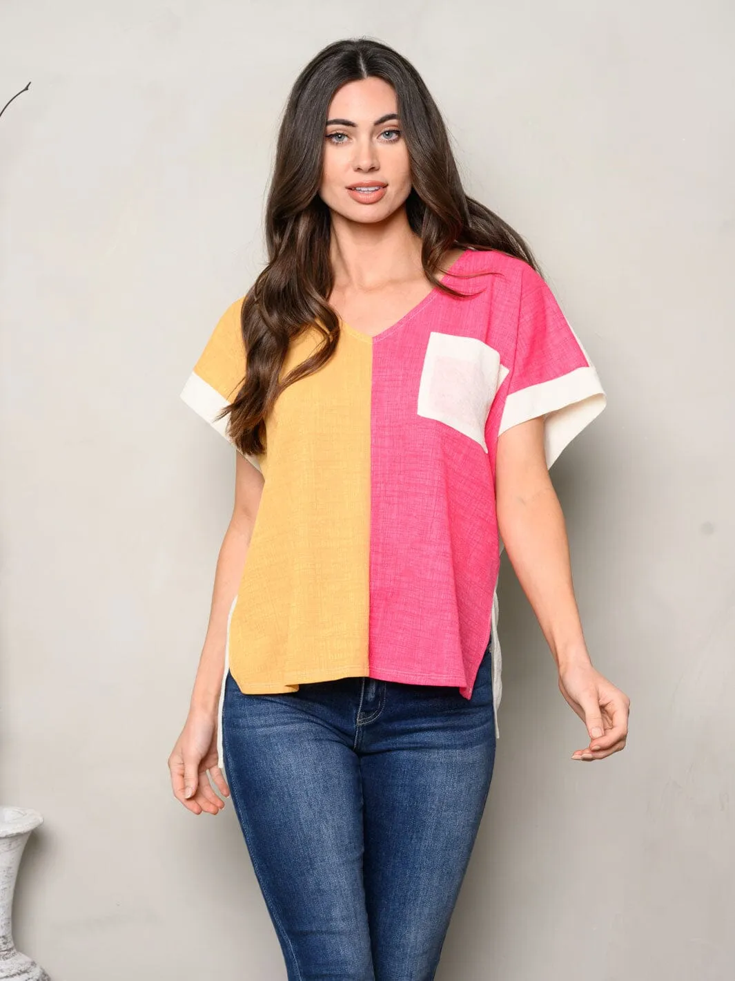 WOMEN'S SHORT SLEEVE V-NECK FRONT POCKET COLORBLOCK TOP