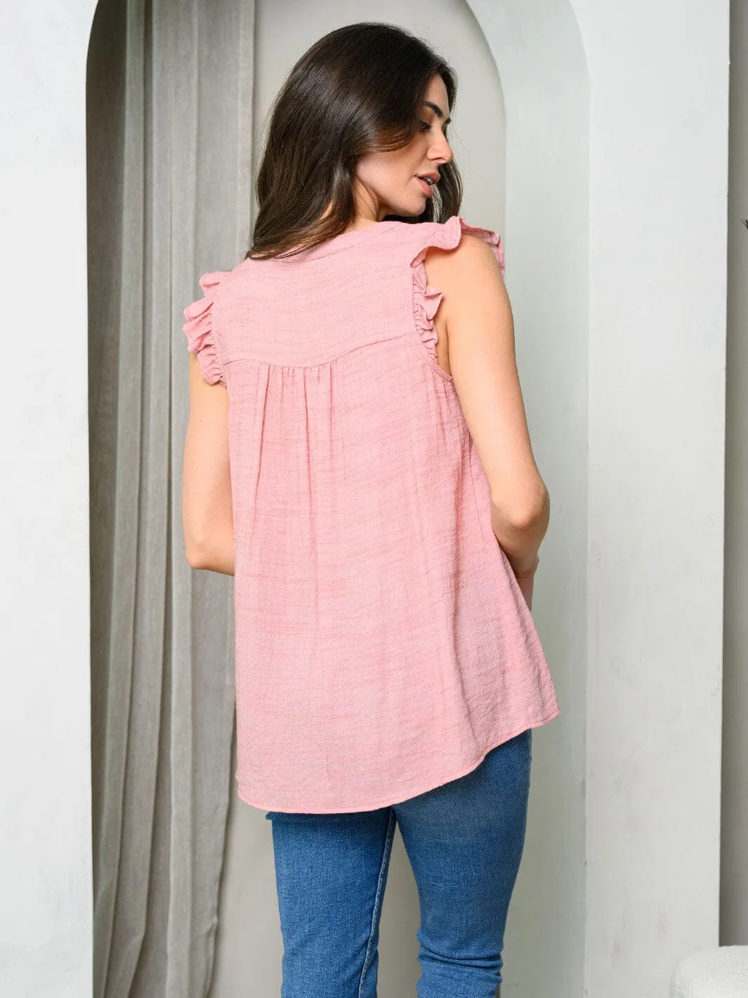 WOMEN'S SLEEVELESS RUFFLE BUTTON UP TUNIC TOP