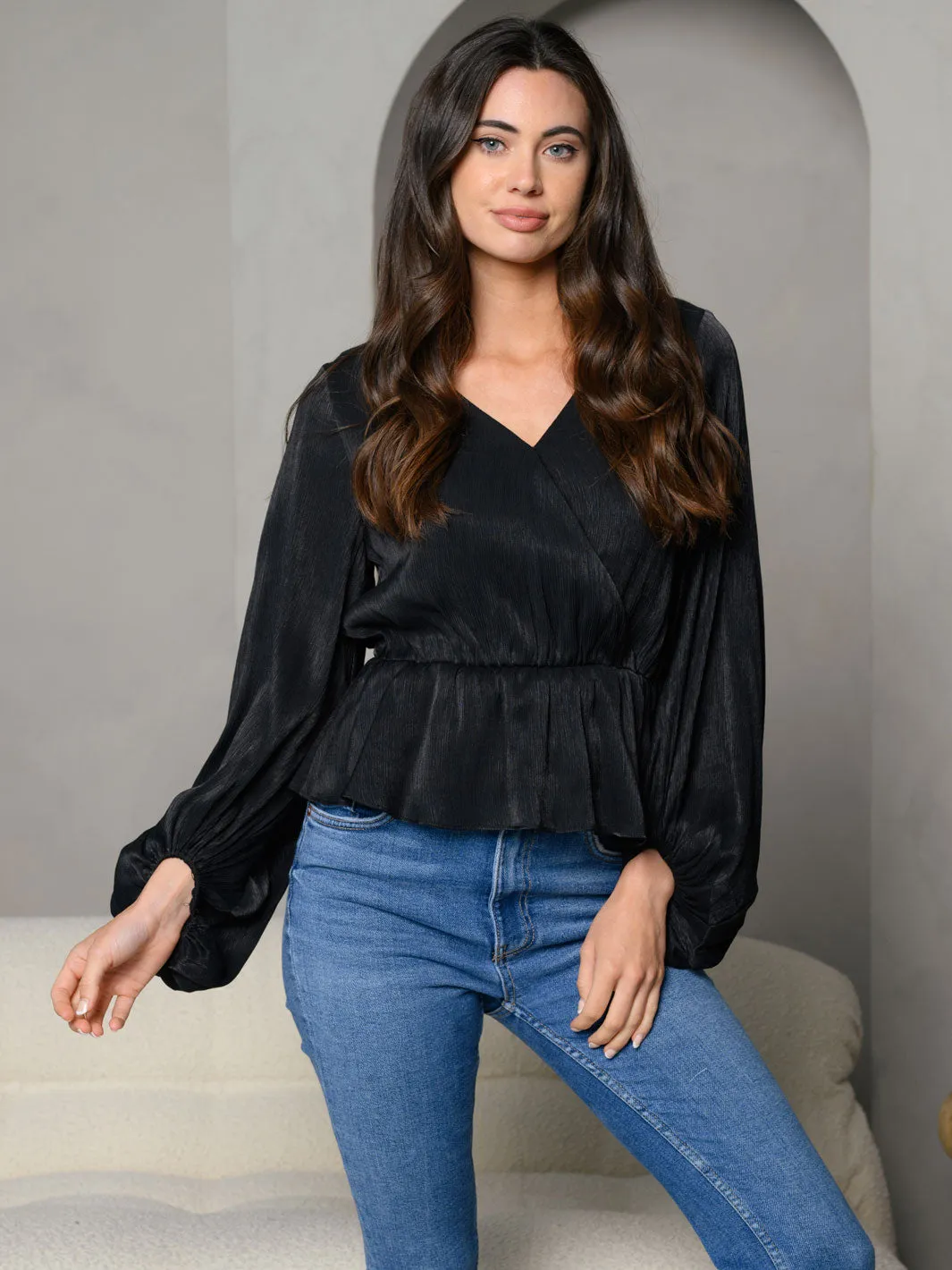 WOMEN'S SURPLICE PEPLUM V-NECK LONG SLEEVE TOP