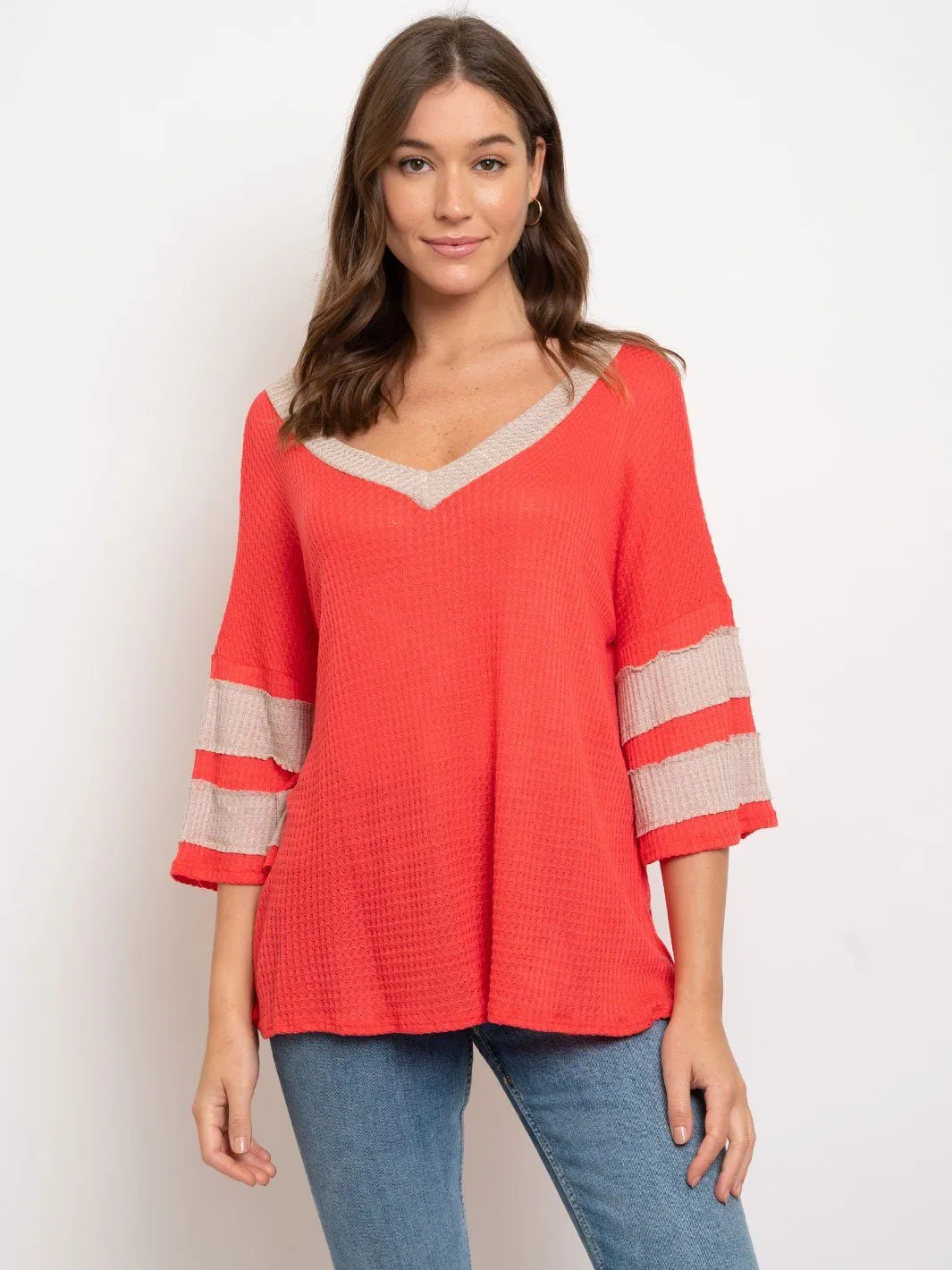WOMEN'S V-NECK CORAL TAUPE TOP